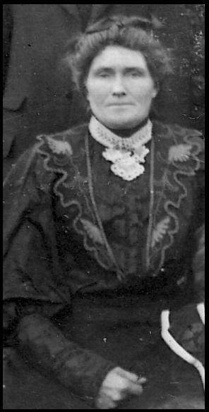 Photo of photos/Mary McLennan 1860-1954 portrait